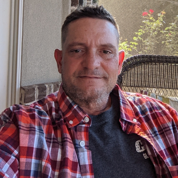 Meet your Posher, Kenneth - Picture 2 of 2